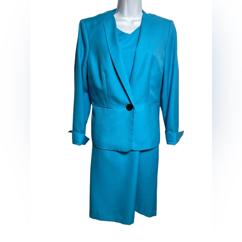 Evan Picone Black Label dress suit size 10 bright turquoise dress suit 🩵